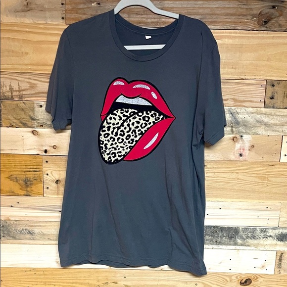 Size Large Rolling Stones Graphic Band Tee with Red Lips and Leopard Tongue - Picture 1 of 5